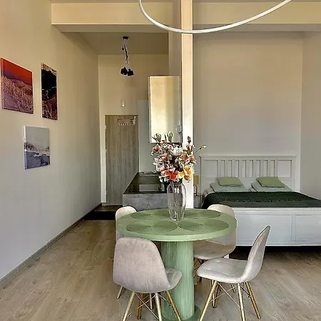 Loft Przy Placu Niepodleglosci Apartamento *