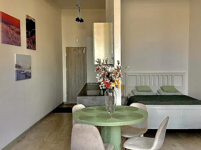 Loft Przy Placu Niepodleglosci Apartment *